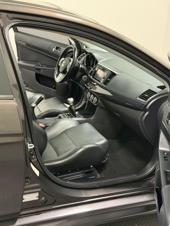 2014 Mitsubishi Lancer Image 11