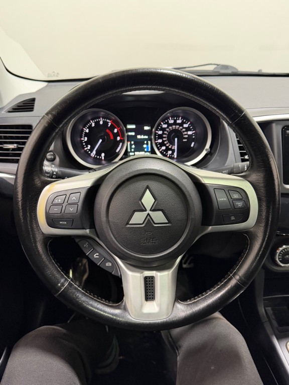 2014 Mitsubishi Lancer Image 15