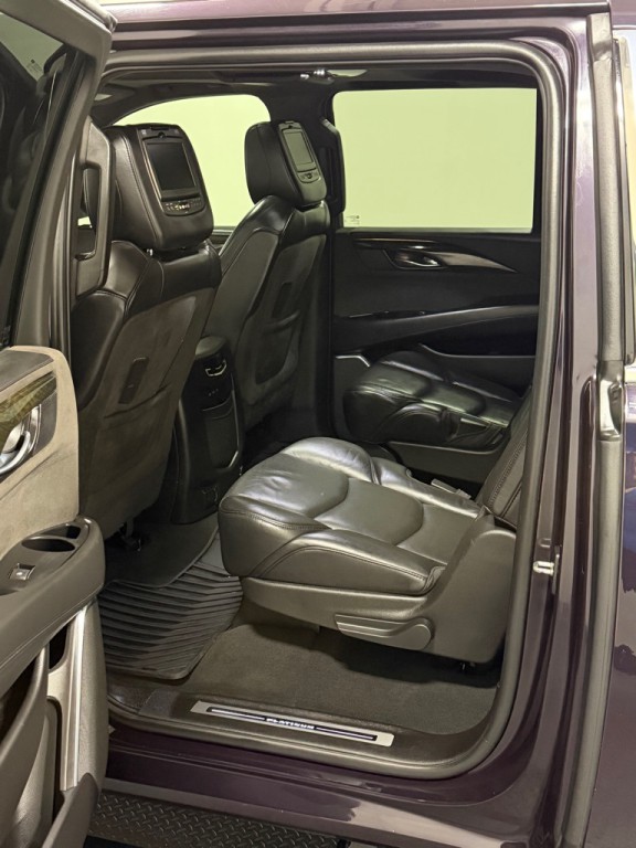 2018 Cadillac Escalade Image 9