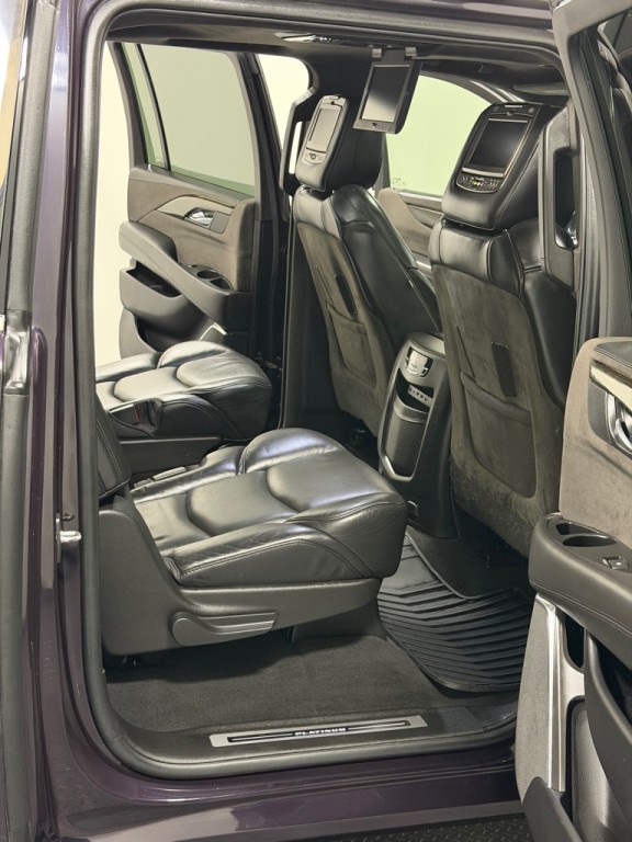 2018 Cadillac Escalade Image 11