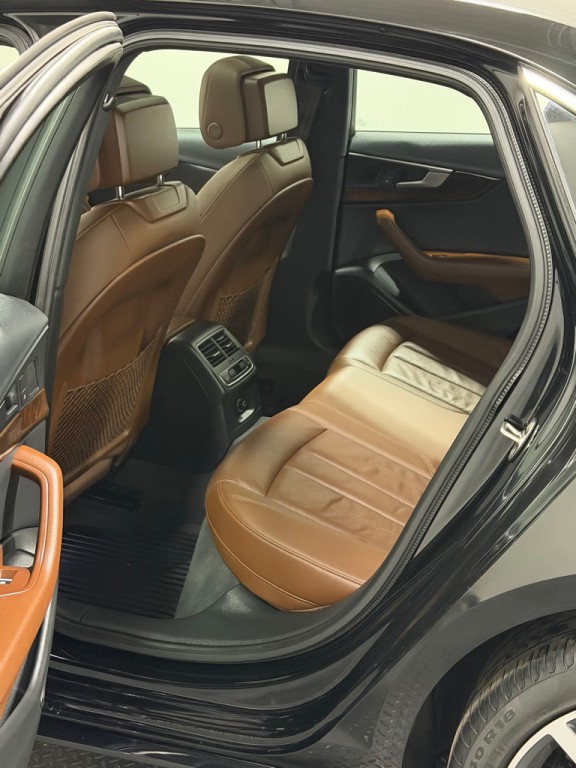 2018 Audi A4 Image 9