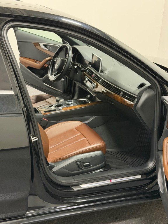 2018 Audi A4 Image 11