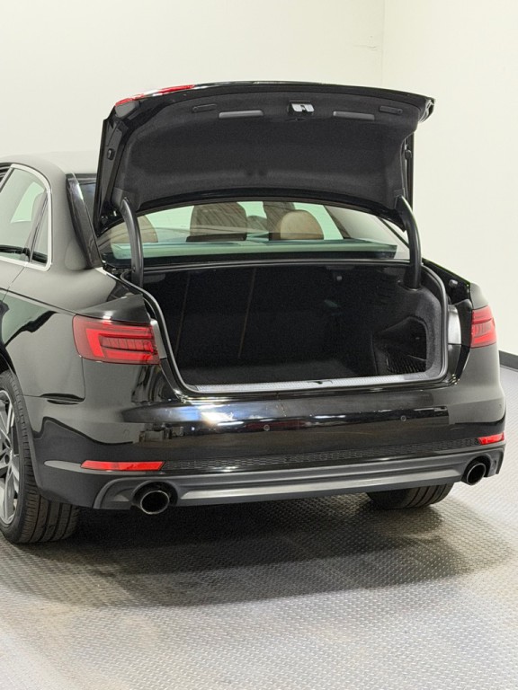 2018 Audi A4 Image 12