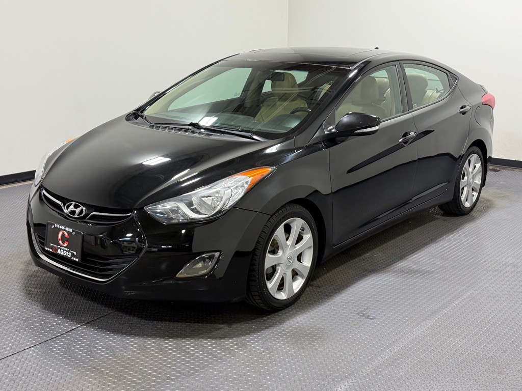 2013 Hyundai Elantra Image 1