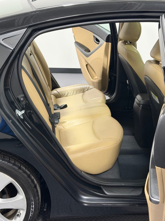 2013 Hyundai Elantra Image 10