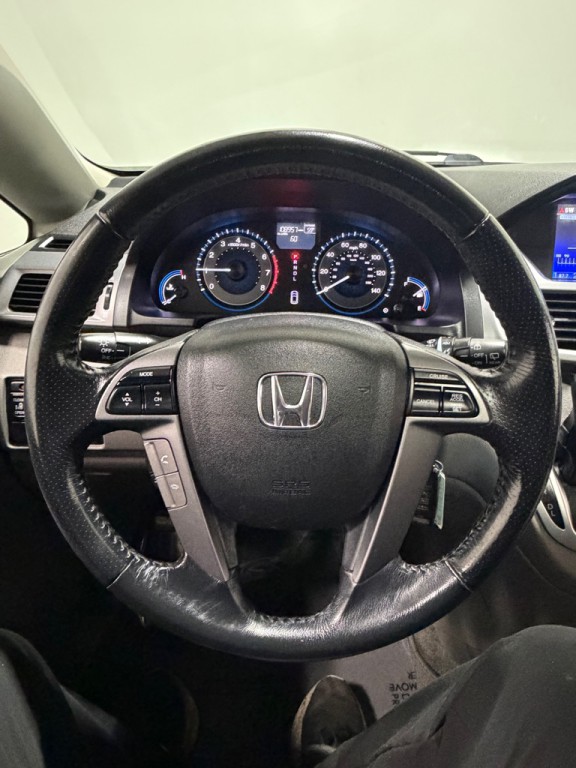 2013 Honda Odyssey Image 16