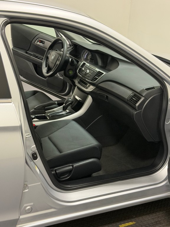 2014 Honda Accord Image 11