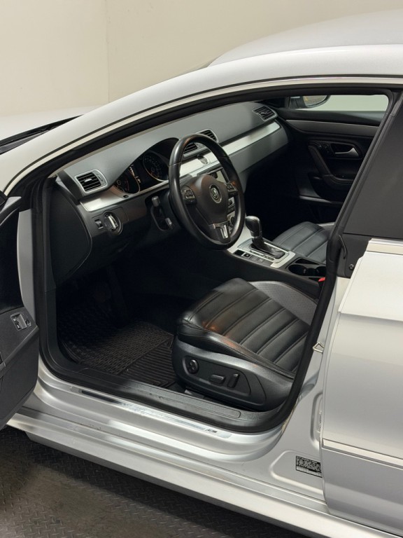 2015 Volkswagen CC Image 8