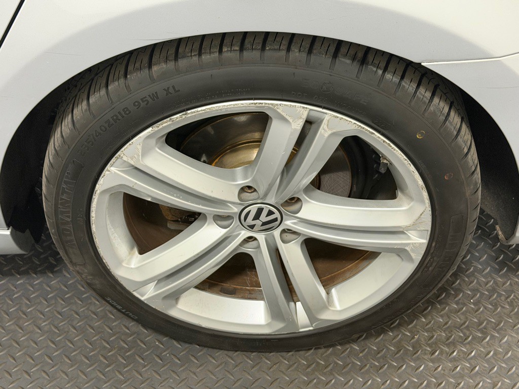 2015 Volkswagen CC Image 20