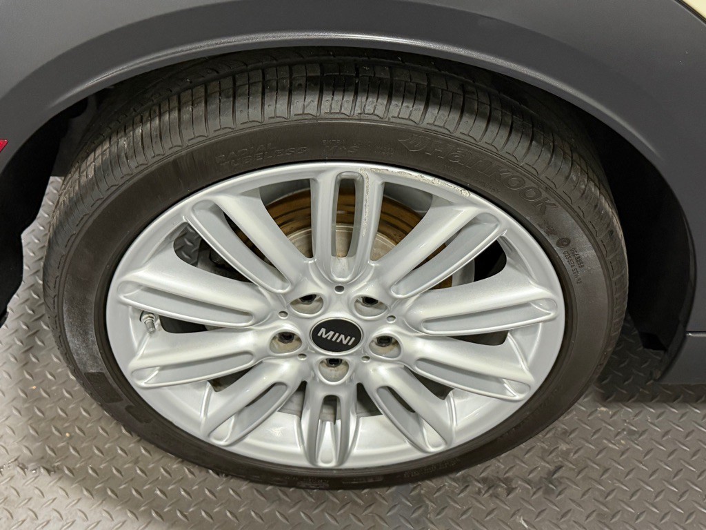 2022 MINI Cooper Image 17