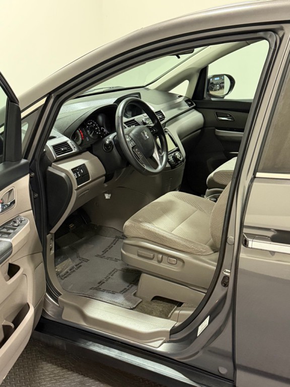 2014 Honda Odyssey Image 8