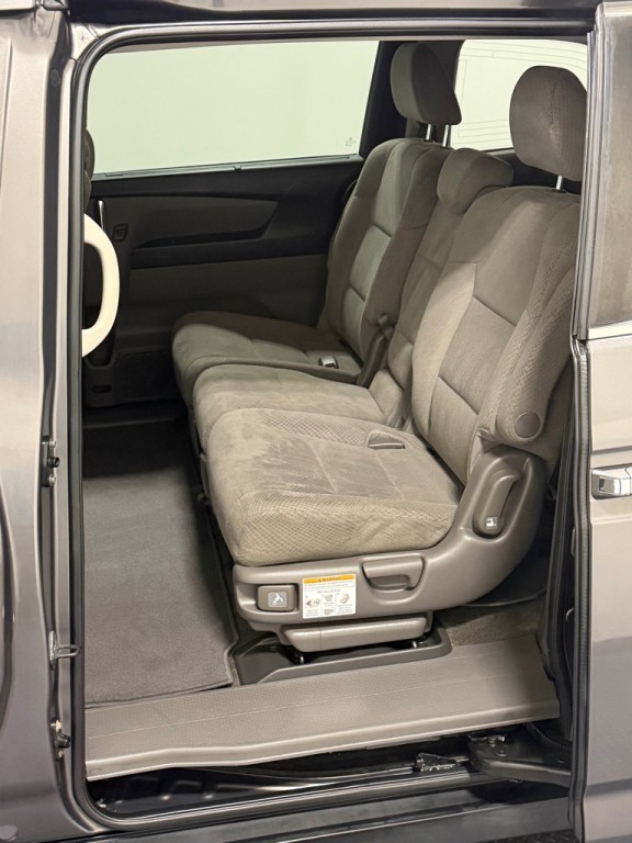 2014 Honda Odyssey Image 9