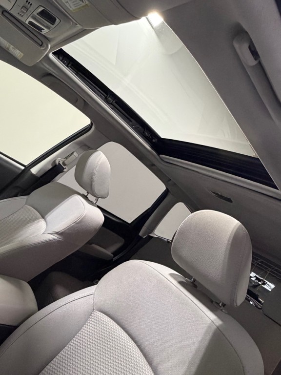 2014 Subaru Forester Image 16