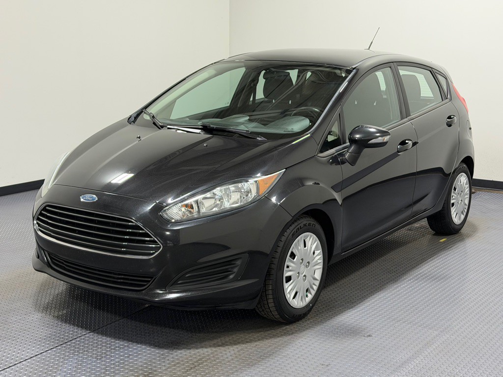 2015 Ford Fiesta Image 1