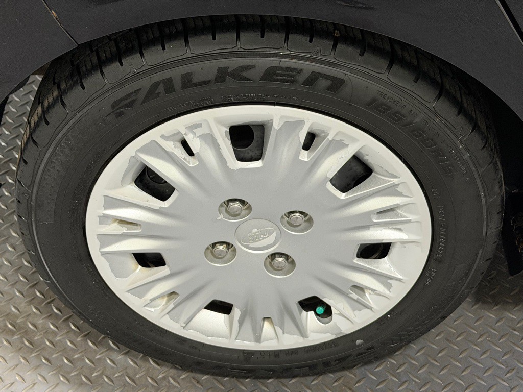 2015 Ford Fiesta Image 18