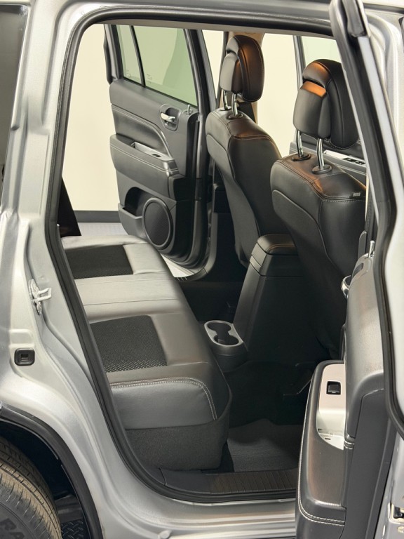 2014 Jeep Compass Image 10