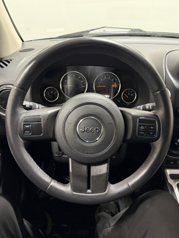 2014 Jeep Compass Image 15