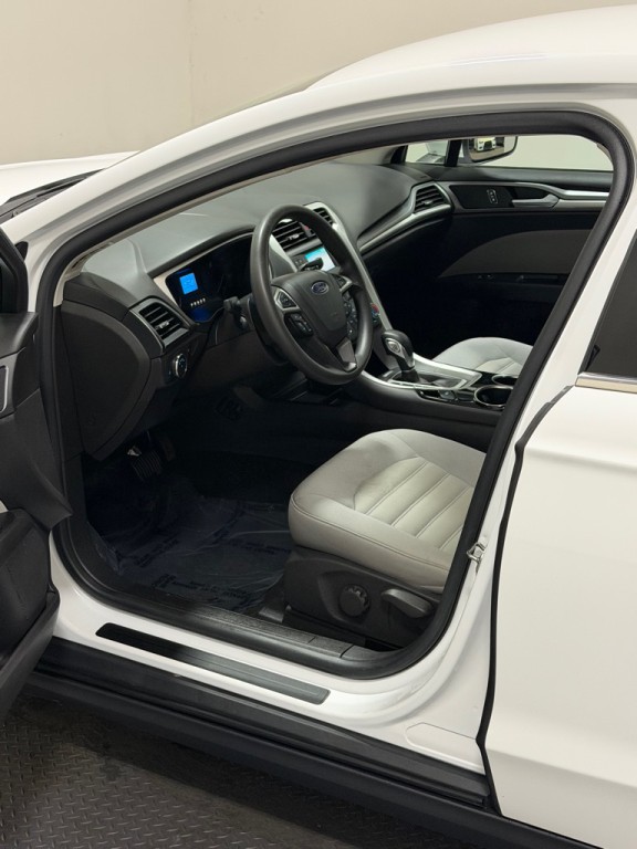 2013 Ford Fusion Image 8