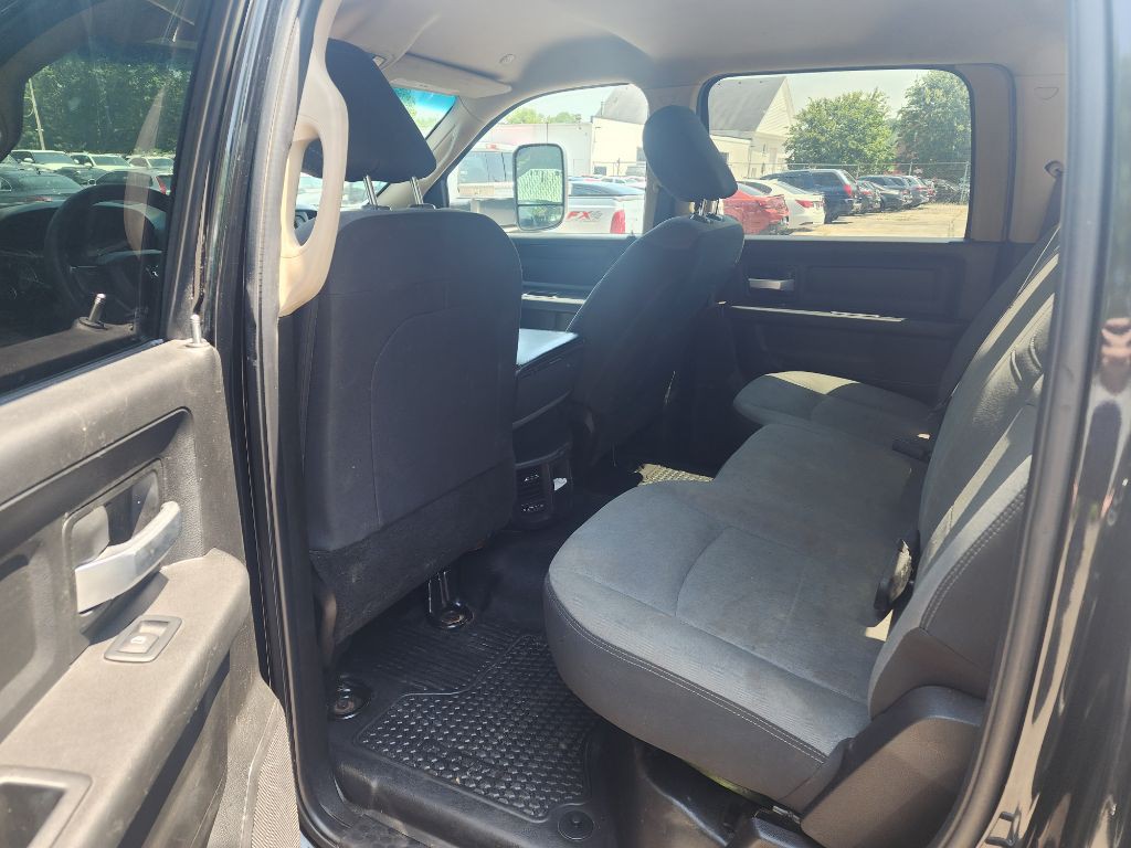 2019 RAM 5500 Image 2