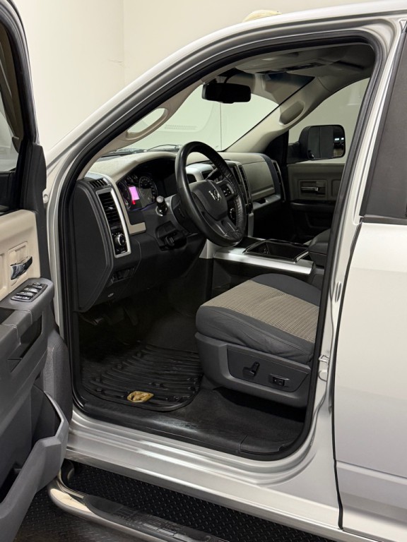 2012 Dodge Ram 2500 Image 8