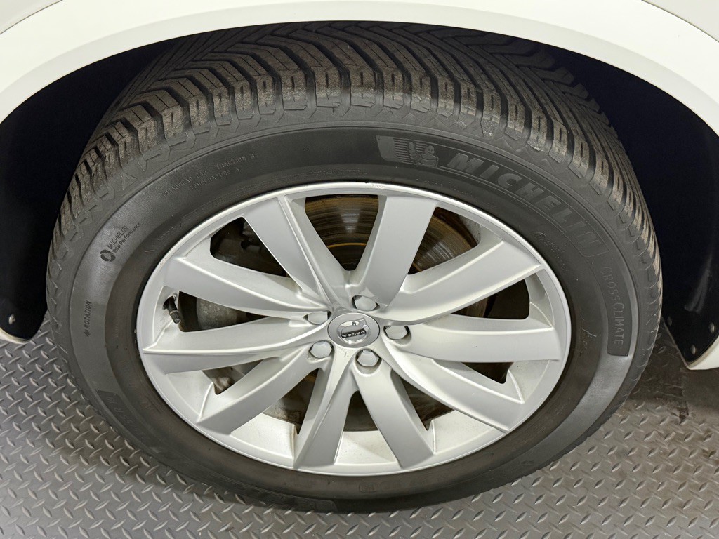 2016 Volvo XC90 Image 22