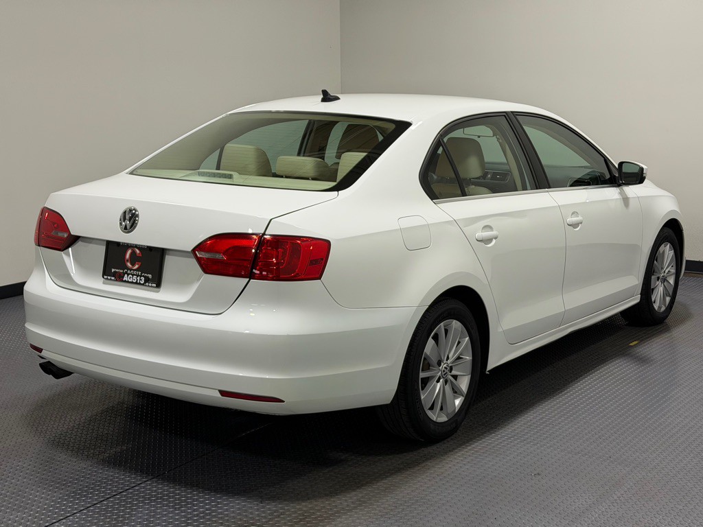 2014 Volkswagen Jetta Image 5
