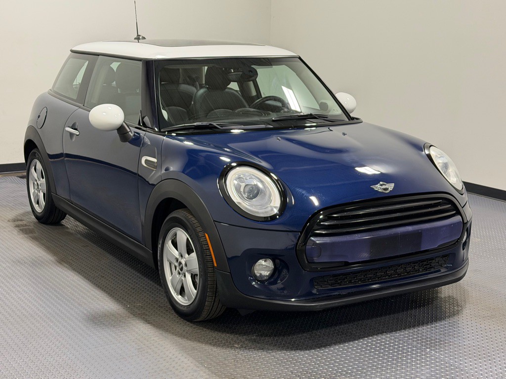 2014 MINI Cooper Image 4