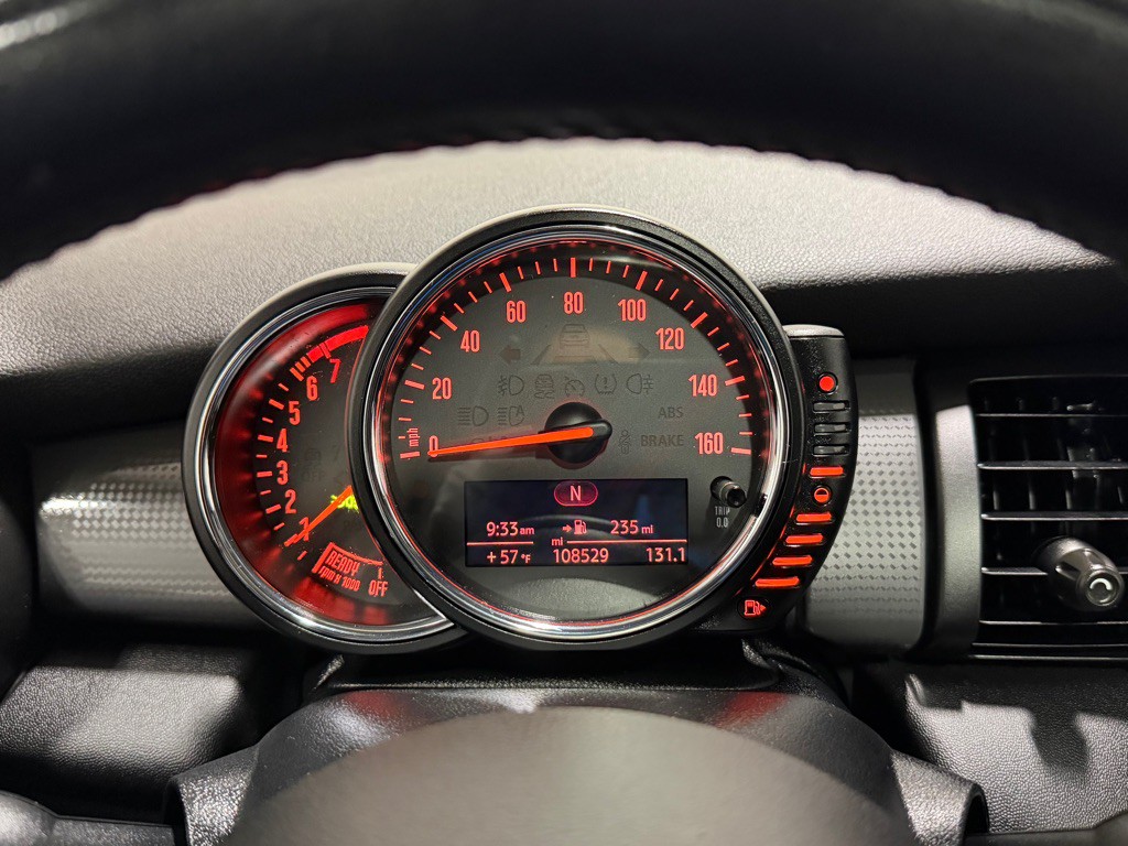 2014 MINI Cooper Image 13