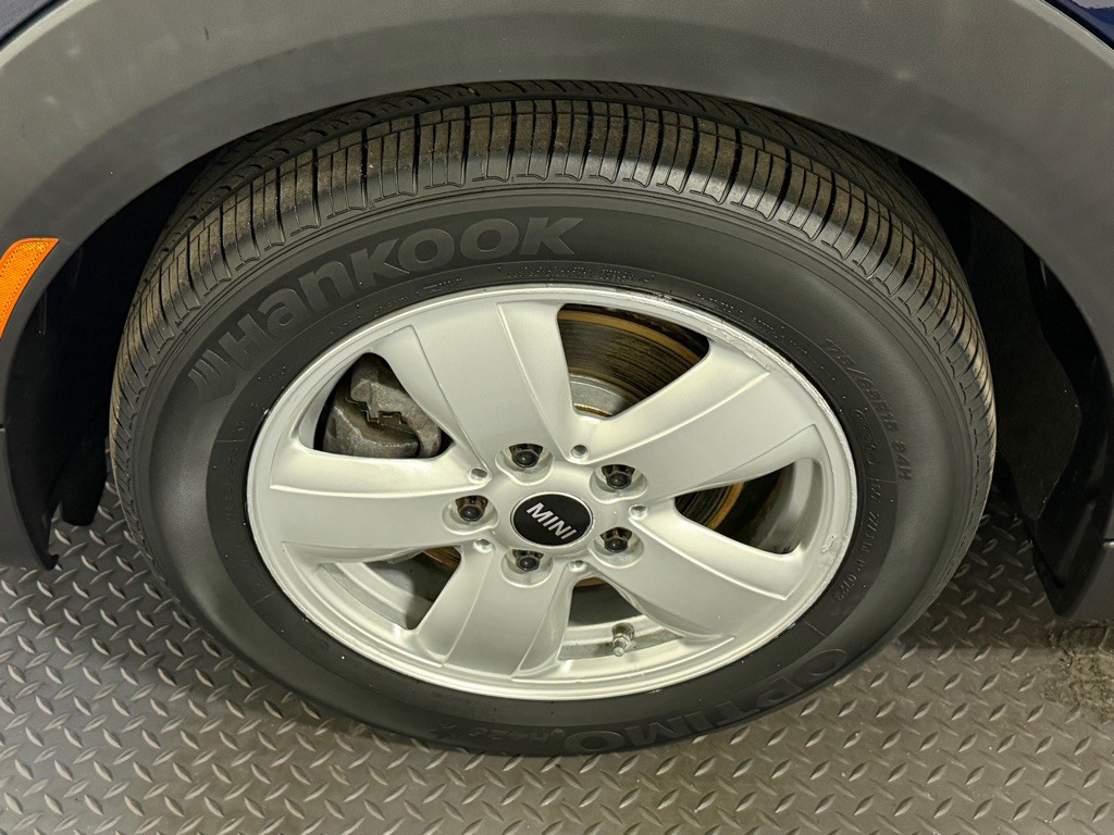 2014 MINI Cooper Image 20