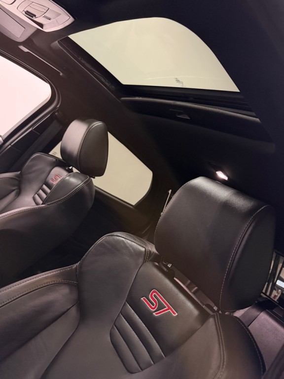 2017 Ford Focus Image 16