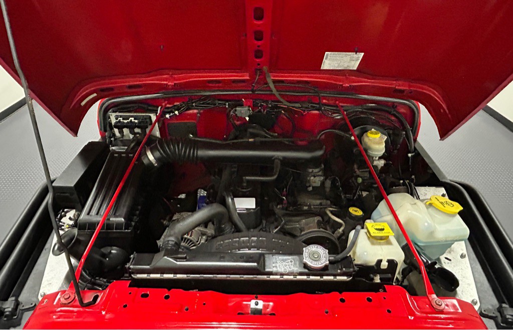 2004 Jeep Wrangler Image 14