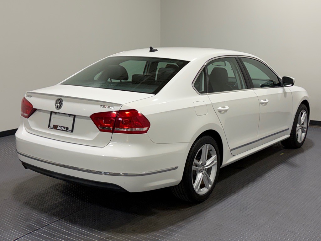 2015 Volkswagen Passat Image 5