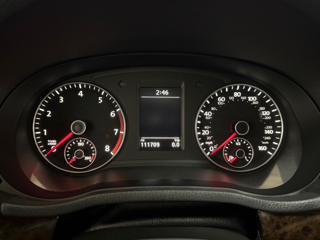 2015 Volkswagen Passat Image 14