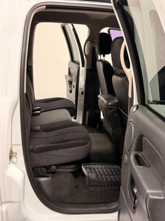 2004 Dodge Ram 2500 Image 10