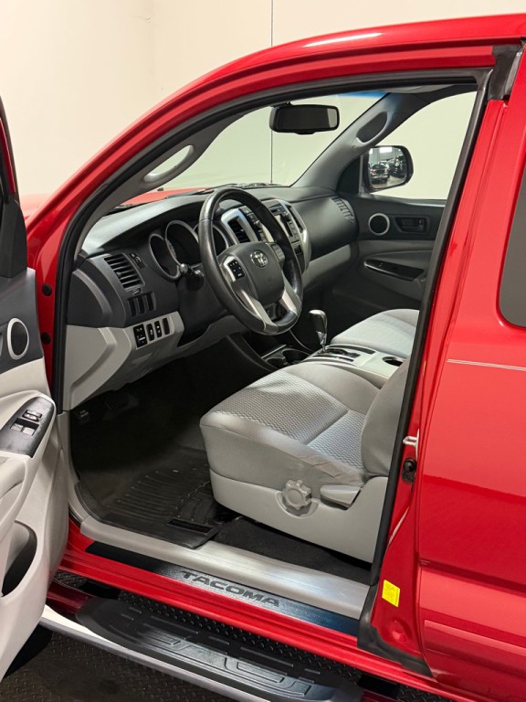 2013 Toyota Tacoma Image 8