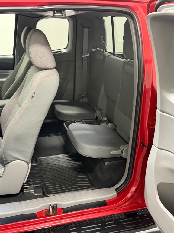 2013 Toyota Tacoma Image 9