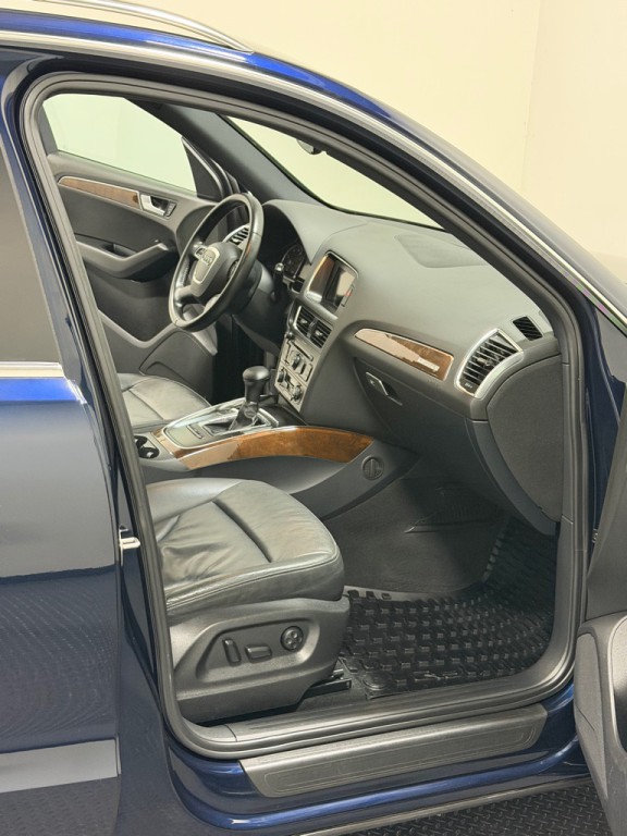 2011 Audi Q5 Image 11