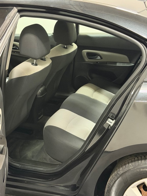 2016 Chevrolet Cruze Image 9