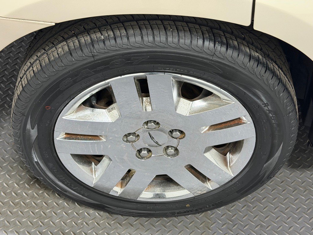 2014 Chrysler 200 Image 18