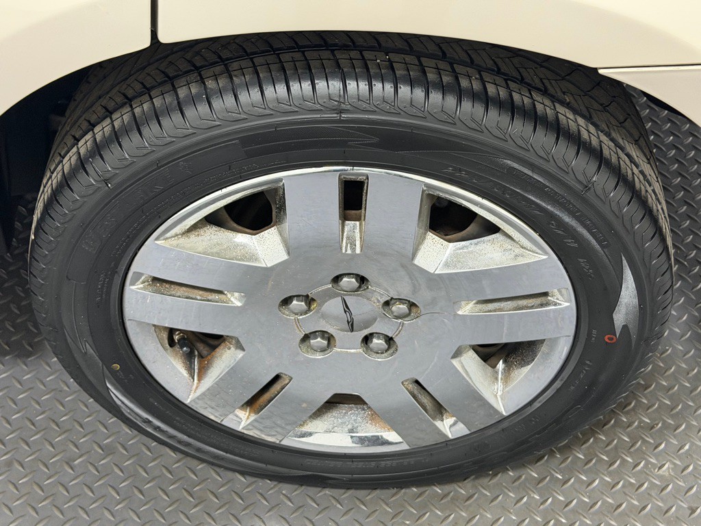 2014 Chrysler 200 Image 19