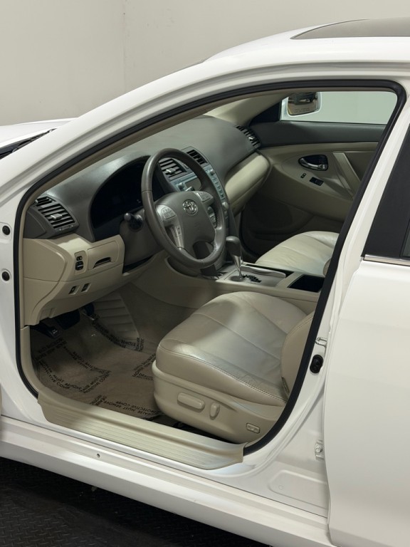 2009 Toyota Camry Image 8