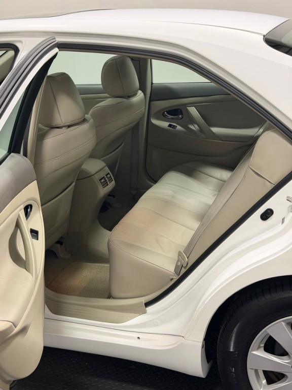 2009 Toyota Camry Image 9