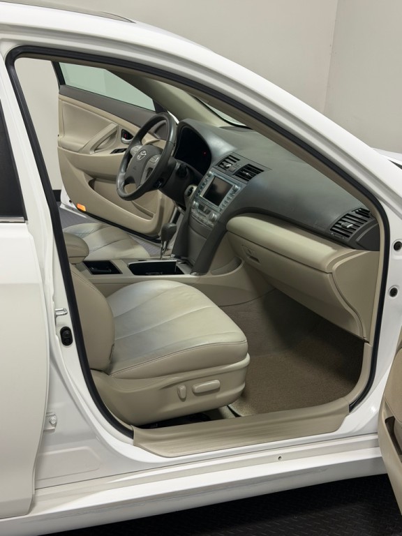 2009 Toyota Camry Image 11