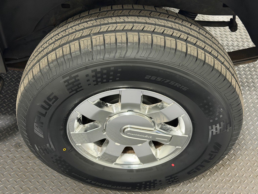 2009 HUMMER H3 Image 20