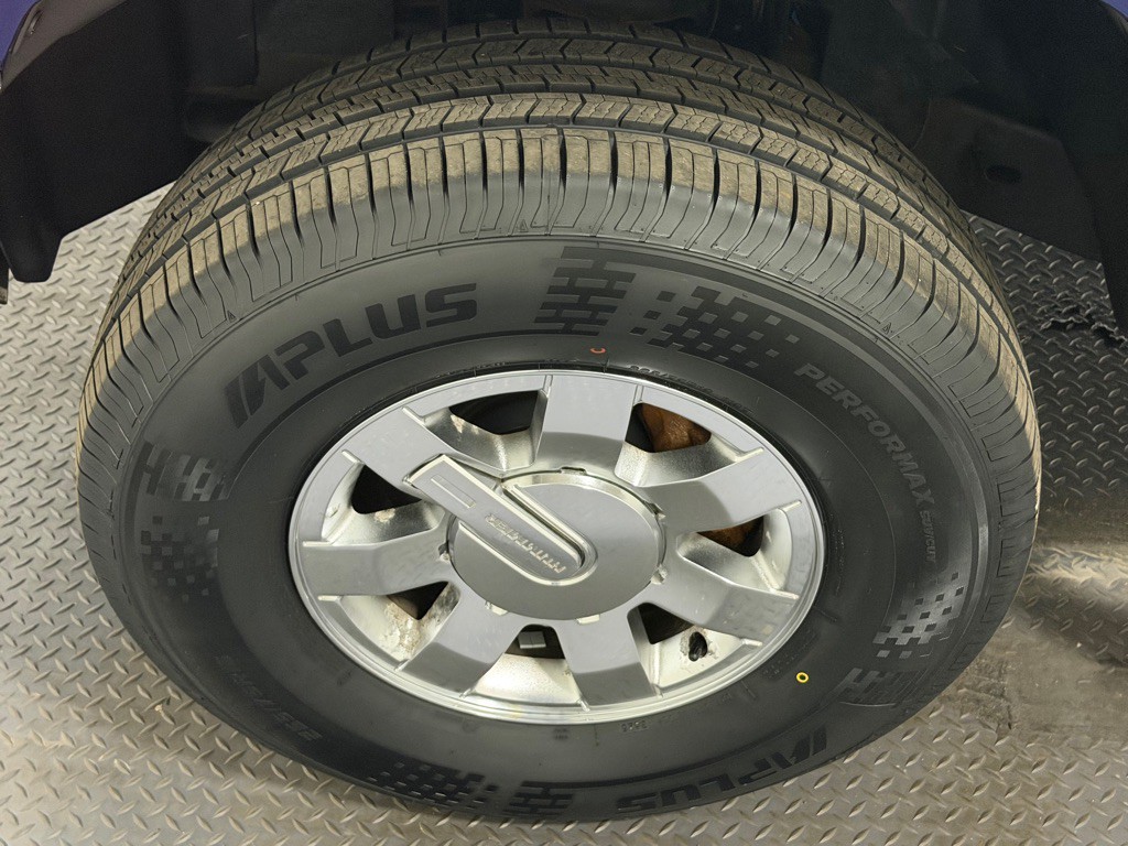 2009 HUMMER H3 Image 21