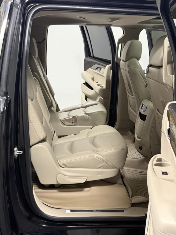 2019 Cadillac Escalade Image 11