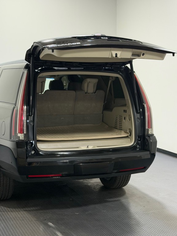 2019 Cadillac Escalade Image 13