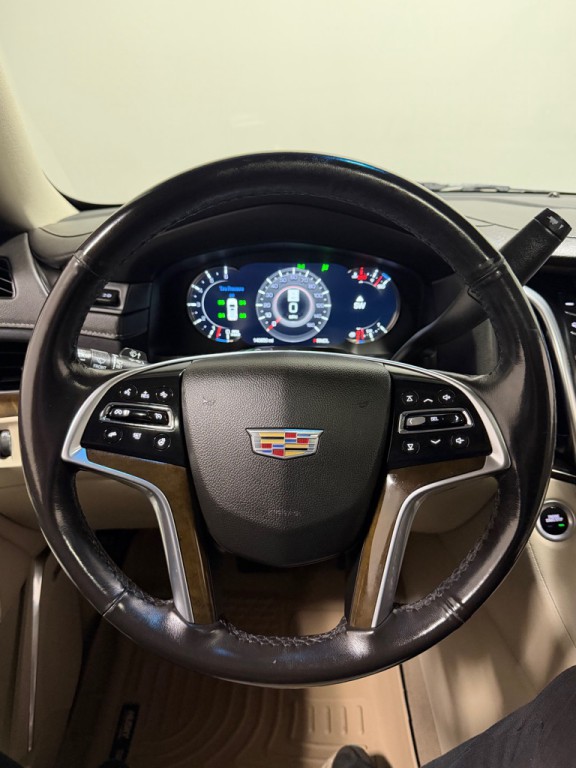 2019 Cadillac Escalade Image 16