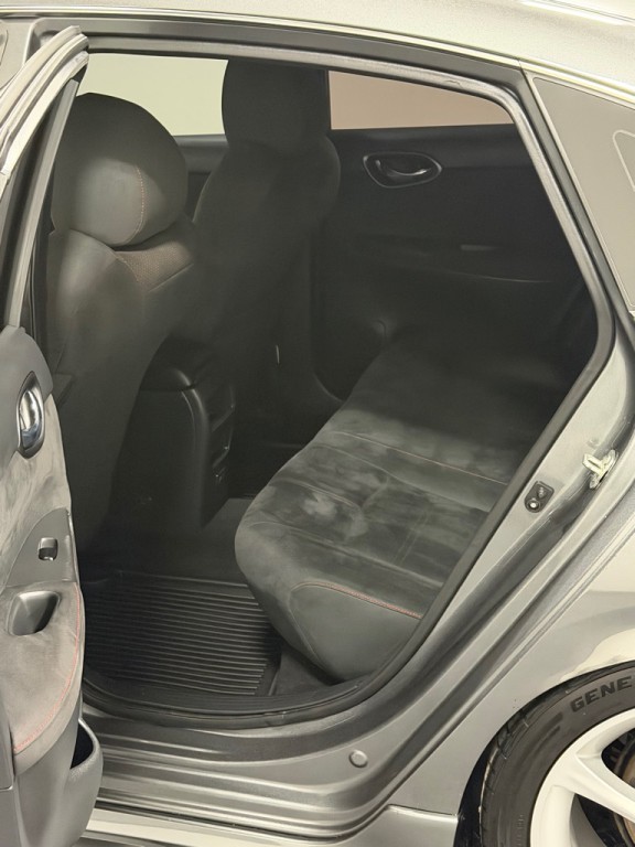 2019 Nissan Sentra Image 9