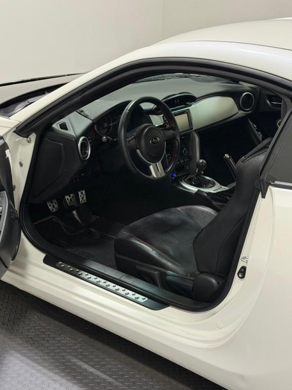 2013 Subaru BRZ Image 8